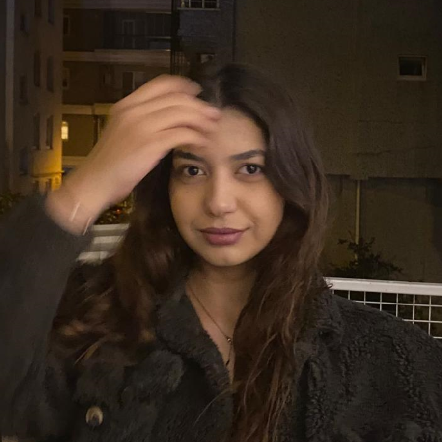 Öykü BOLAT