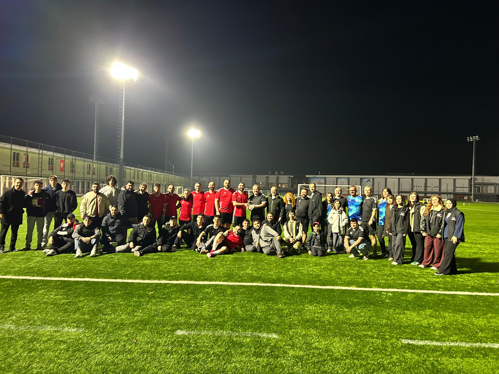 Mustafa Erkanat Tesisleri’nde Dostluk Rüzgarı